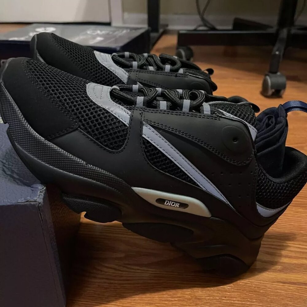 Size 10 - Dior B22 Black Reflective